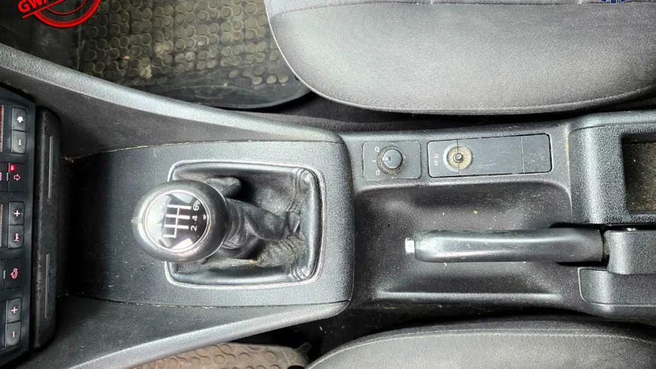 AUDI A6 -