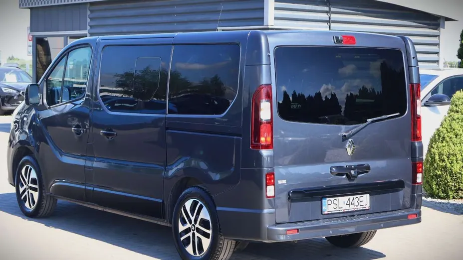 RENAULT Trafic -