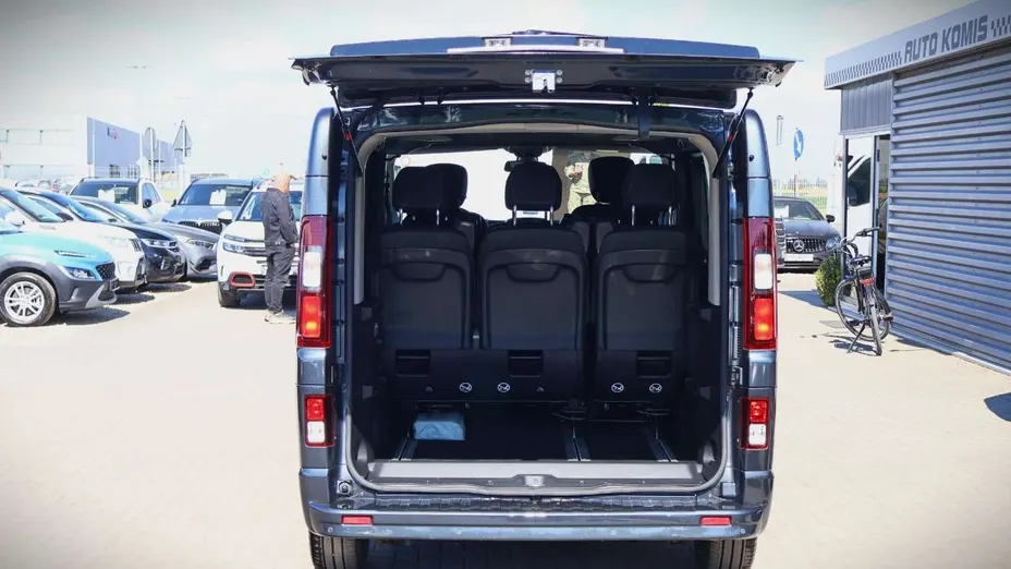 RENAULT Trafic -