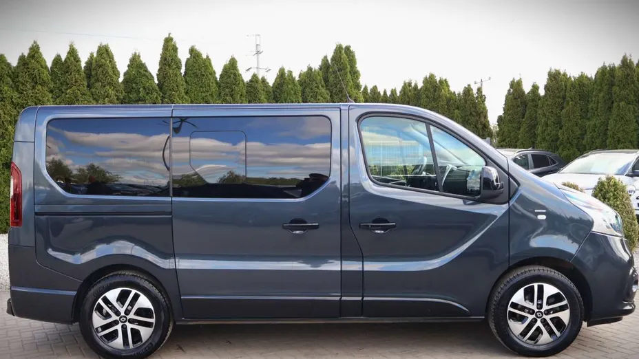 RENAULT Trafic -