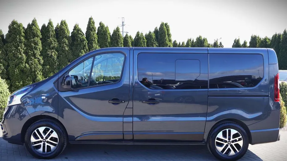 RENAULT Trafic -