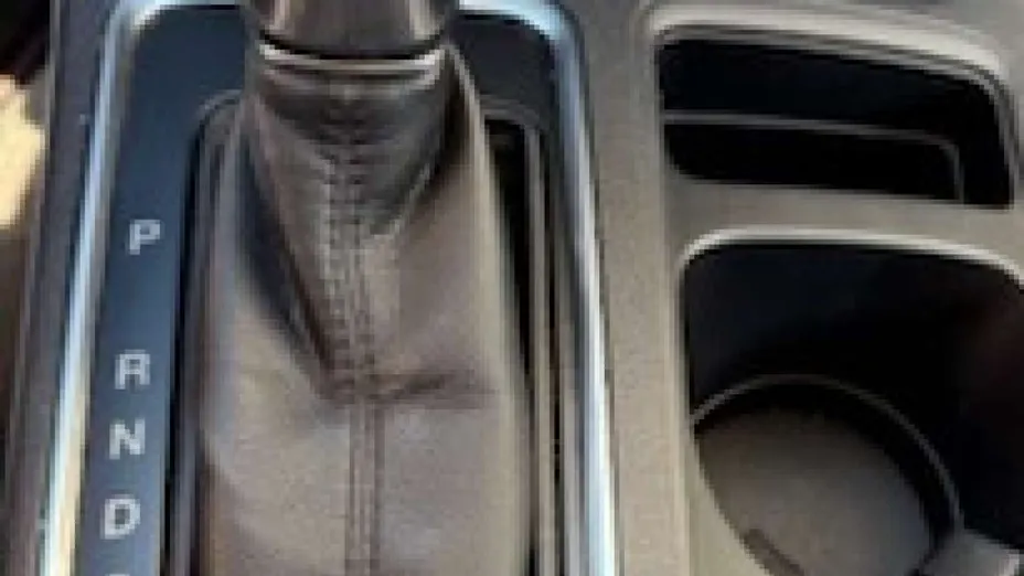 FORD Escape -
