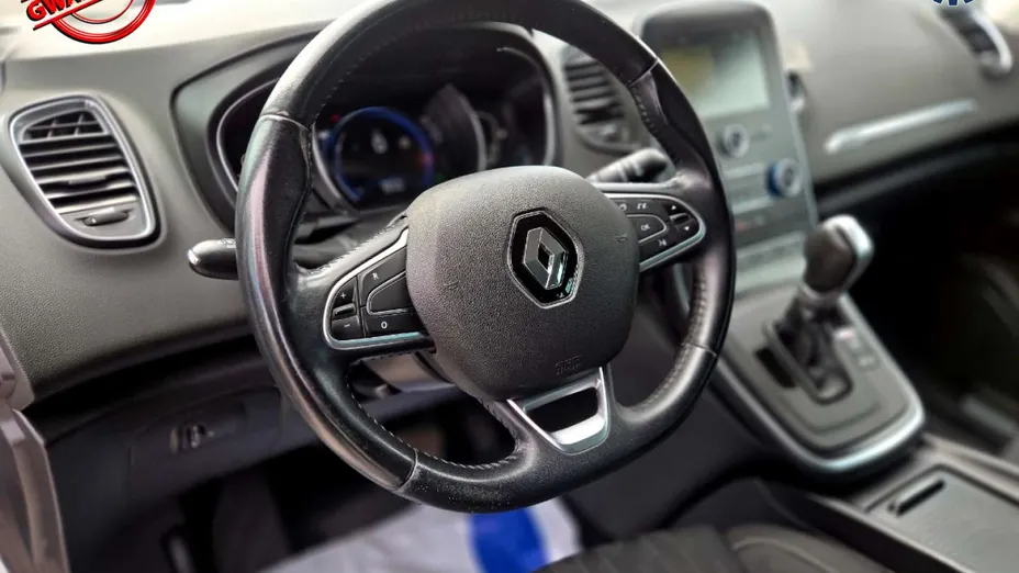 RENAULT Scenic -