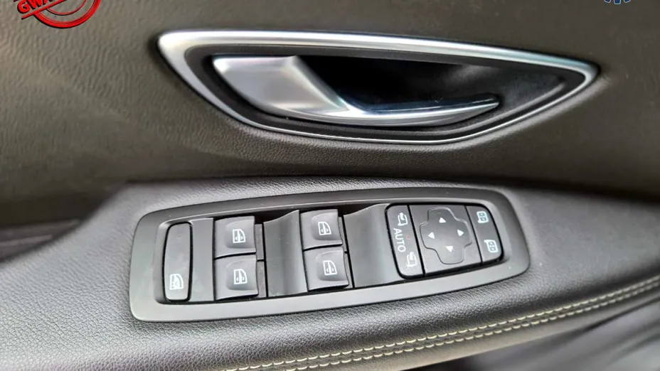 RENAULT Scenic -