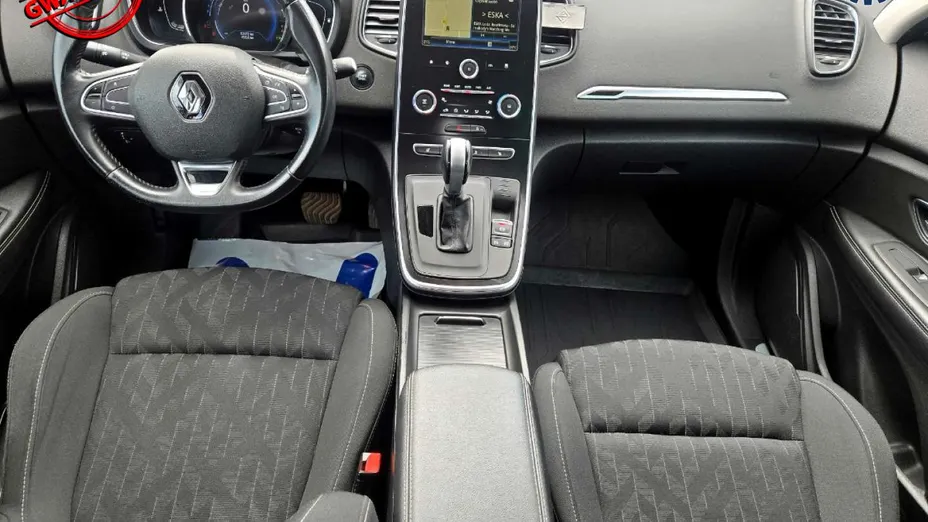 RENAULT Scenic -