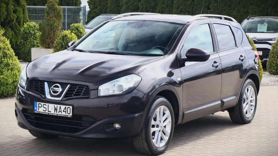 NISSAN Qashqai -