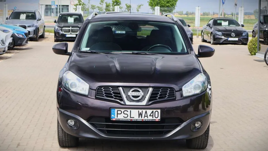 NISSAN Qashqai -