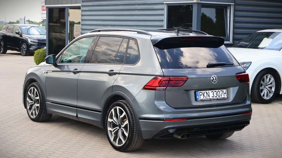 VOLKSWAGEN Tiguan -
