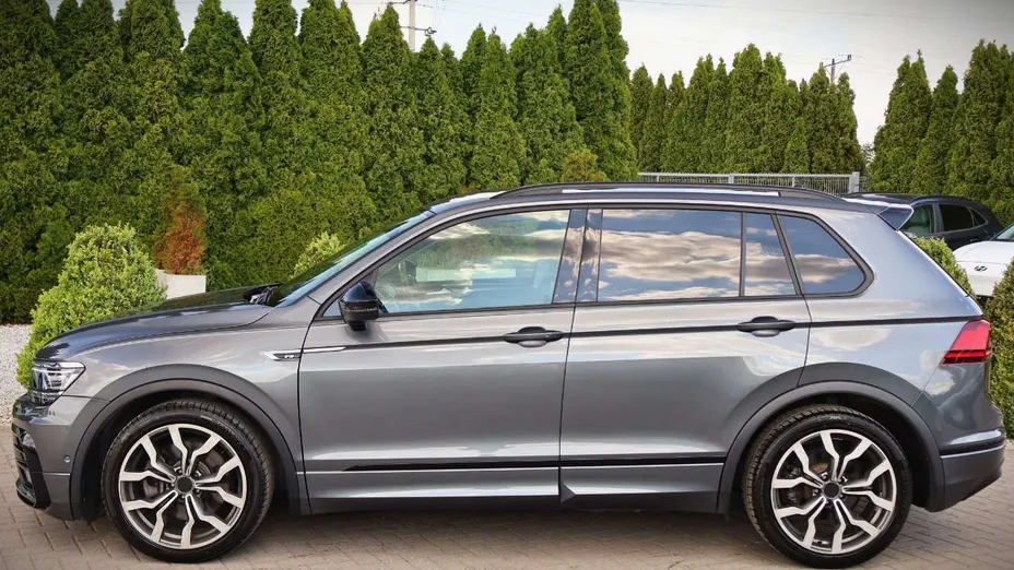 VOLKSWAGEN Tiguan -