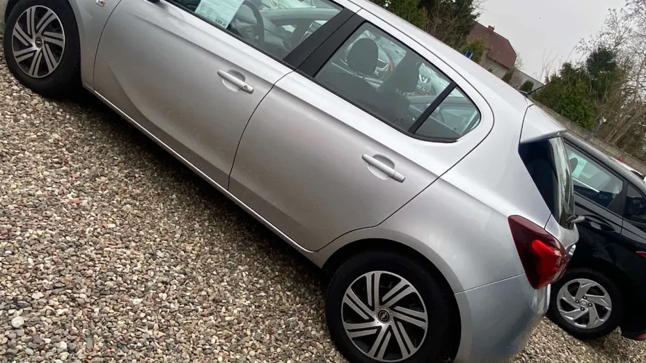 OPEL Corsa -