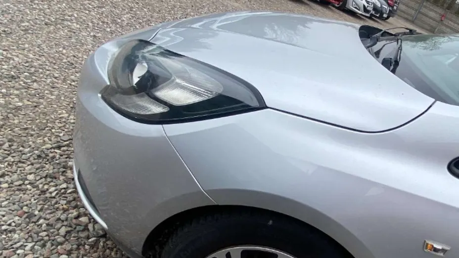 OPEL Corsa -