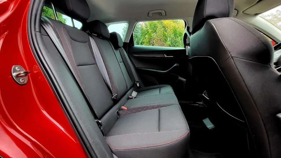 SKODA Karoq -