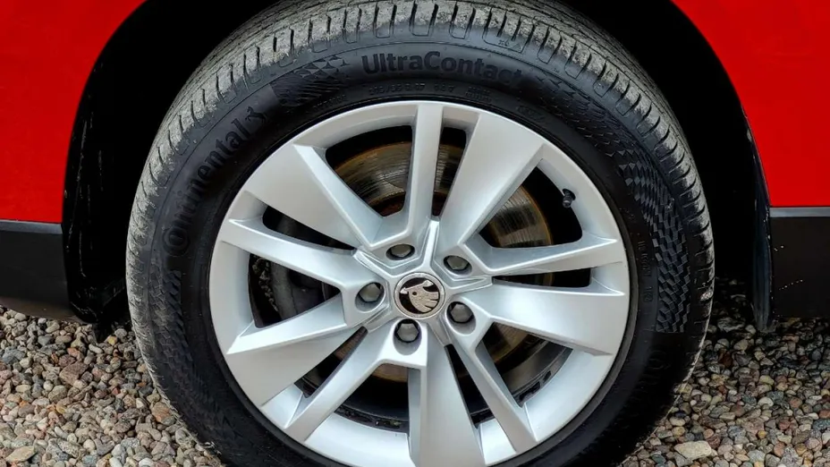 SKODA Karoq -