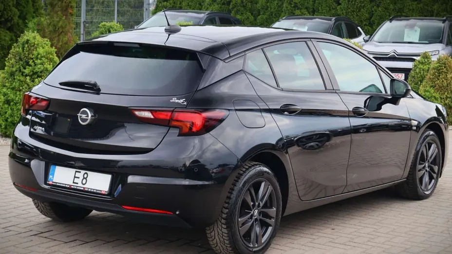 OPEL Astra -