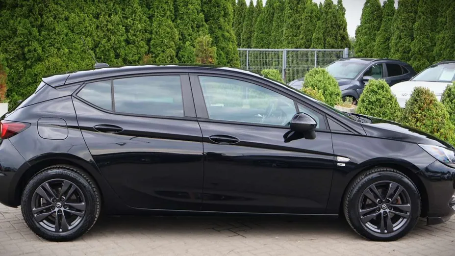 OPEL Astra -
