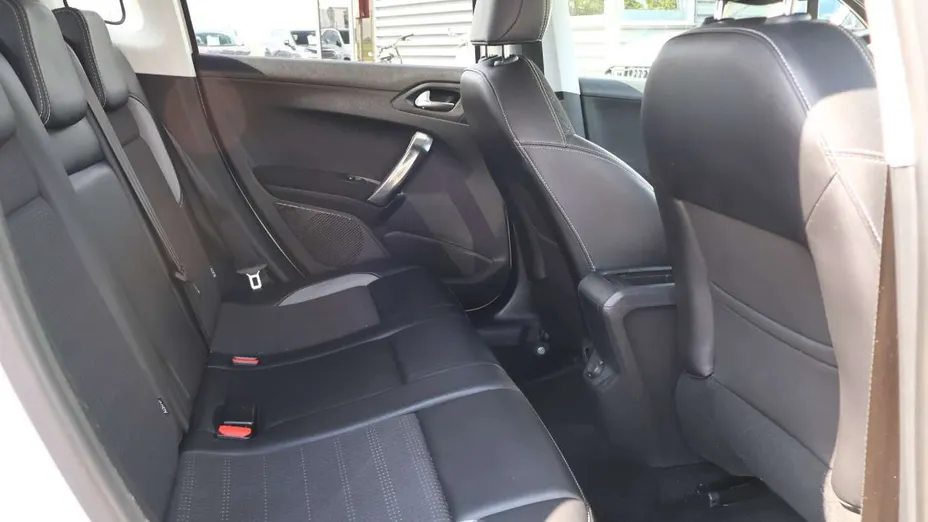 PEUGEOT 2008 -