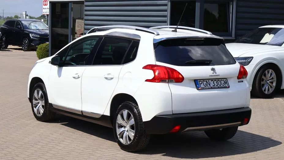 PEUGEOT 2008 -