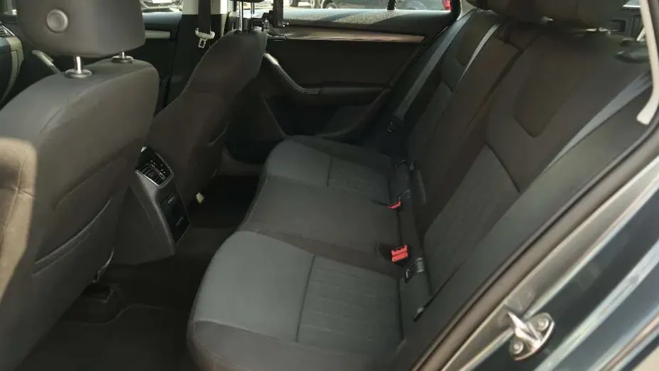 SKODA Octavia -