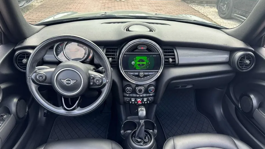 MINI Cooper -