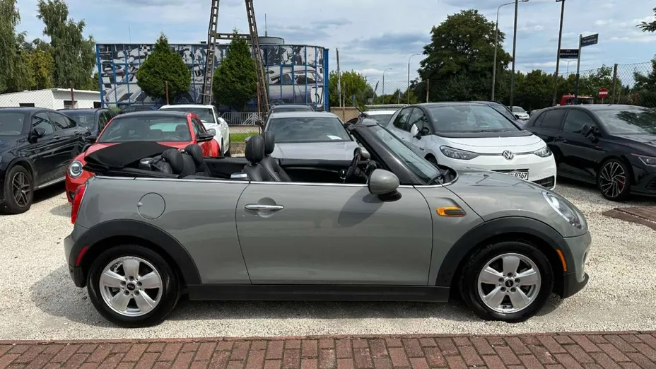 MINI Cooper -
