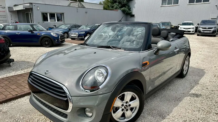 MINI Cooper -
