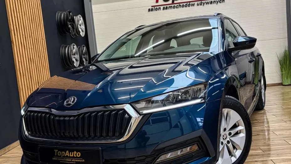 SKODA Octavia -
