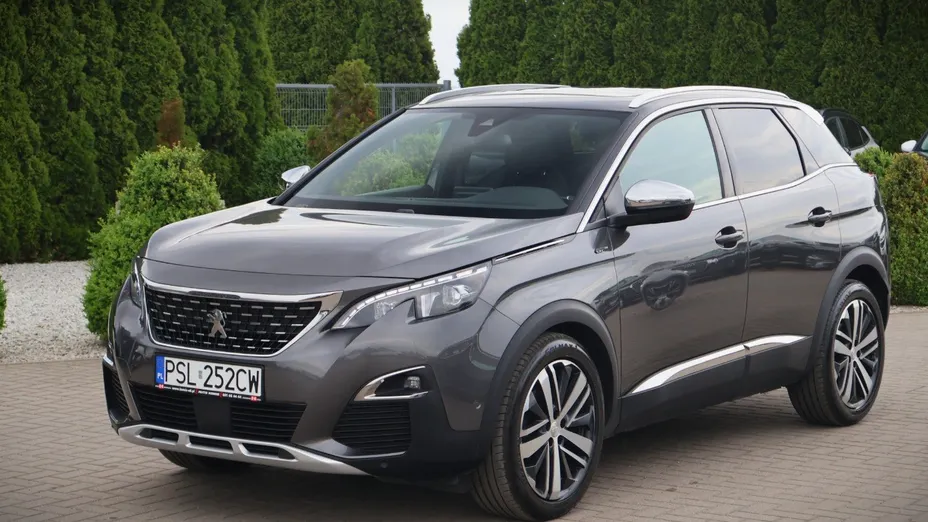 PEUGEOT 3008 -