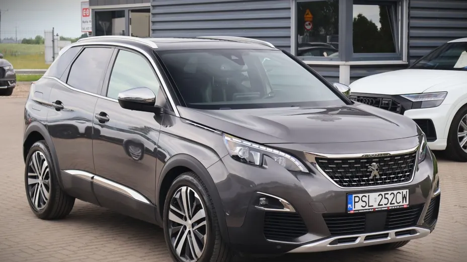PEUGEOT 3008 -