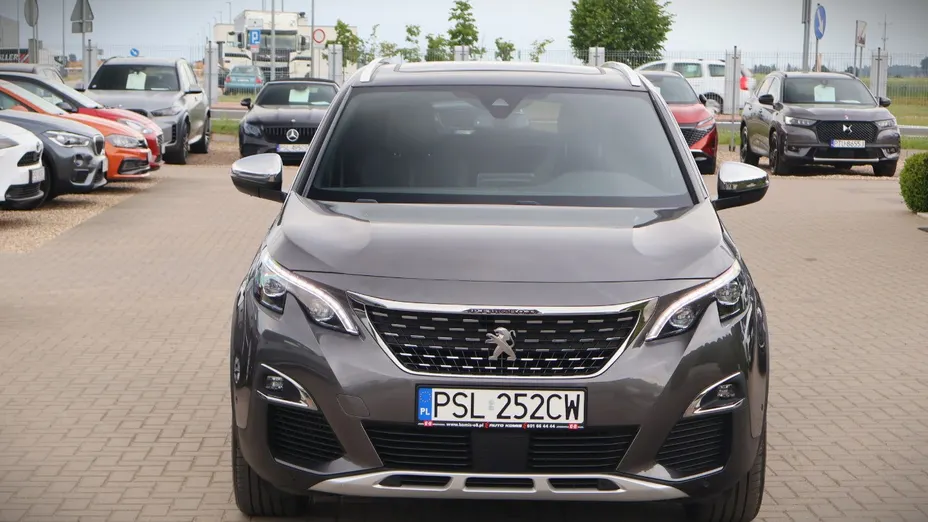 PEUGEOT 3008 -