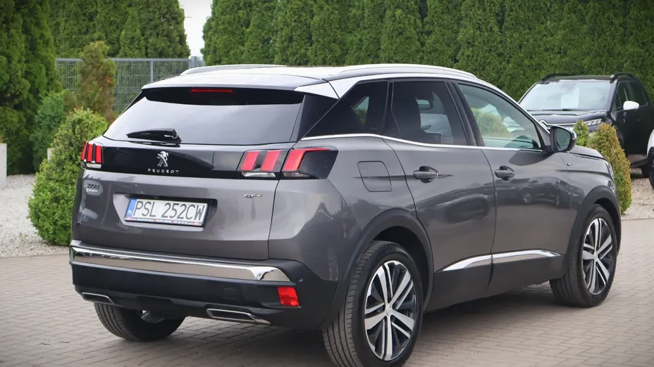 PEUGEOT 3008 -