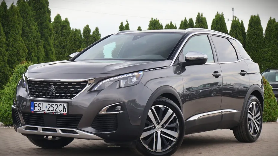 PEUGEOT 3008 -