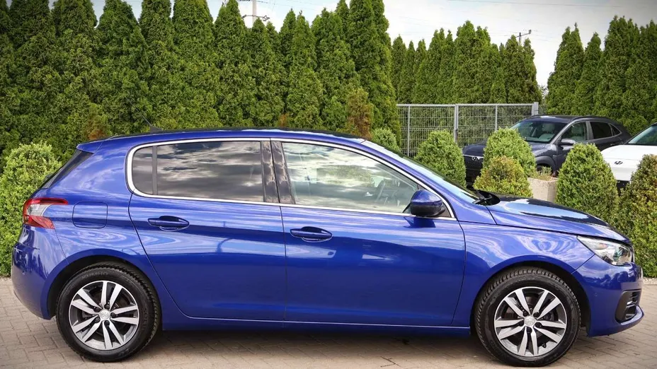 PEUGEOT 308 -