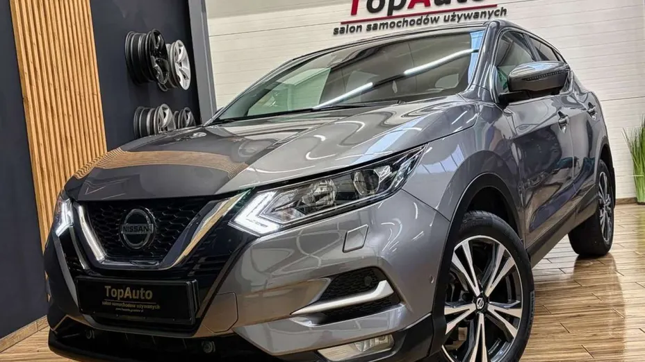 NISSAN Qashqai -