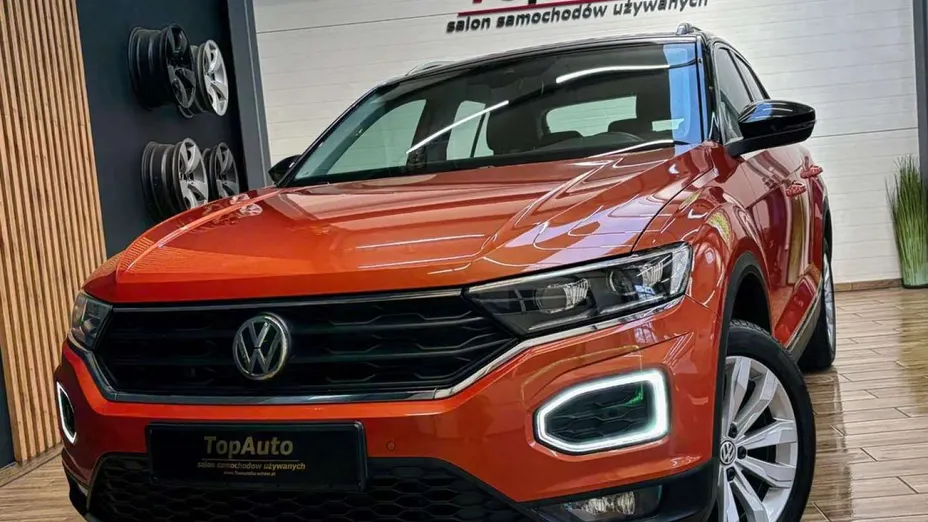 VOLKSWAGEN T-ROC -