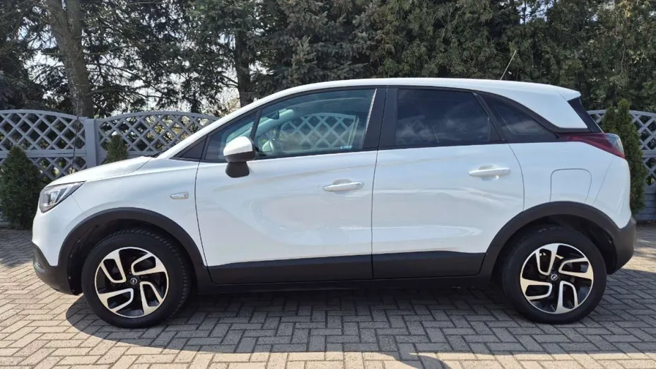 OPEL Crossland X -
