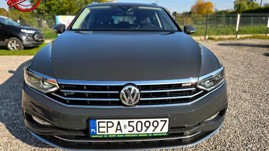 VOLKSWAGEN Passat -