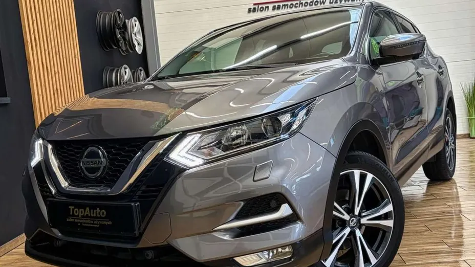 NISSAN Qashqai -