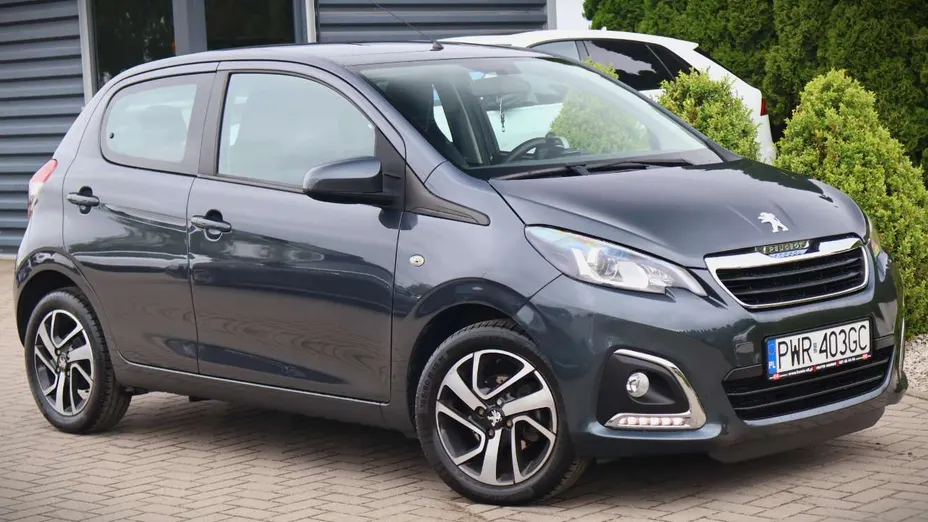 PEUGEOT 108 -
