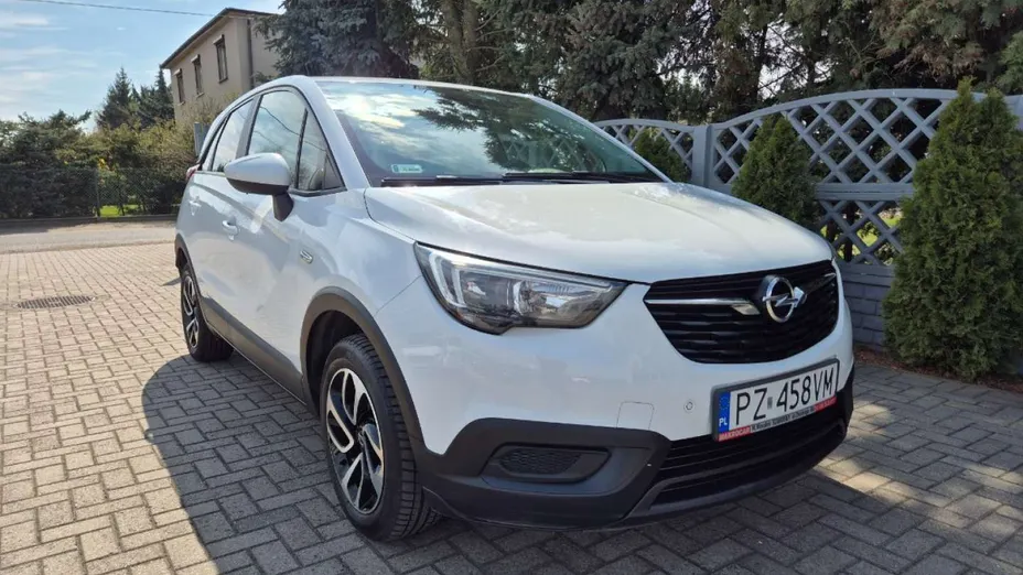 OPEL Crossland X -