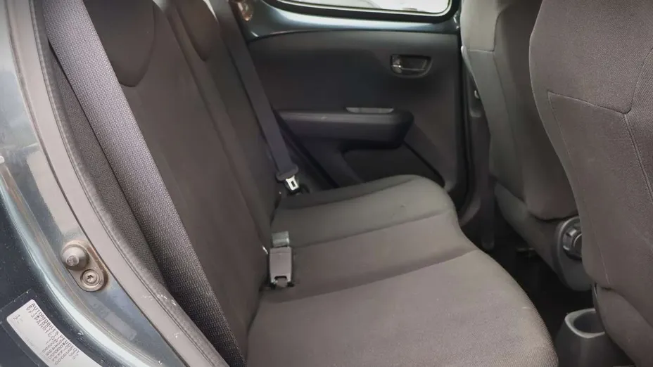 PEUGEOT 108 -