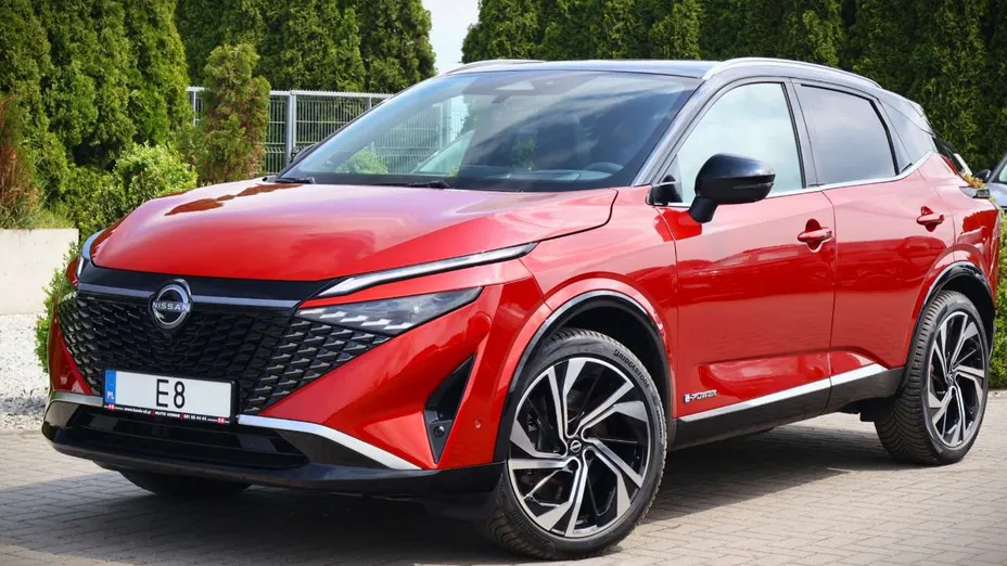 NISSAN Qashqai -