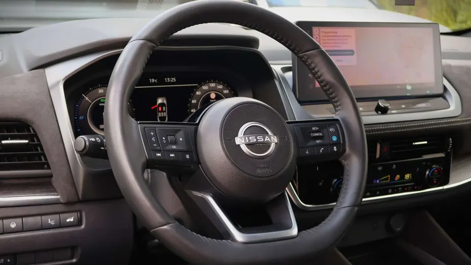 NISSAN Qashqai -