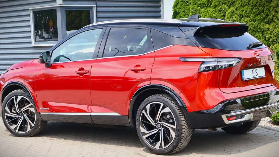 NISSAN Qashqai -