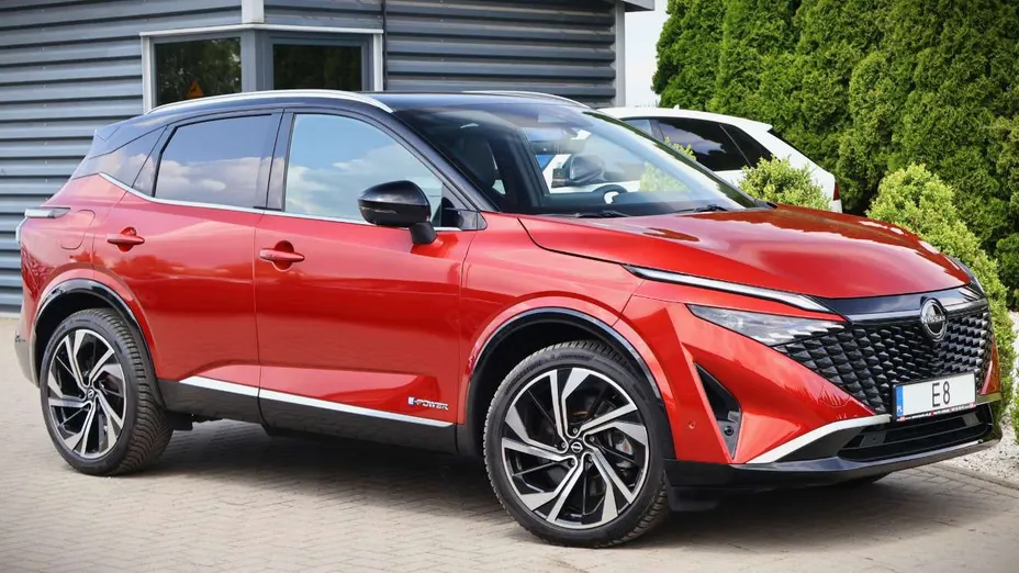 NISSAN Qashqai -