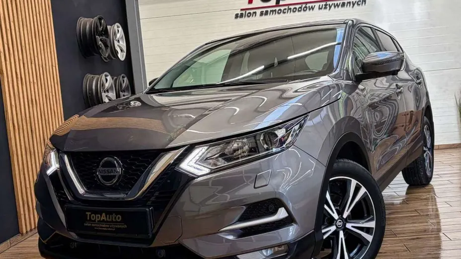 NISSAN Qashqai -