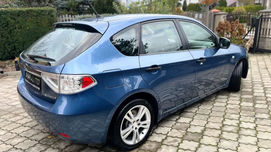 SUBARU Impreza -