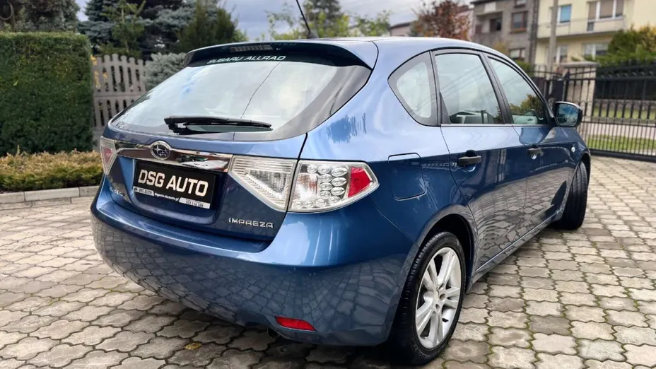 SUBARU Impreza -