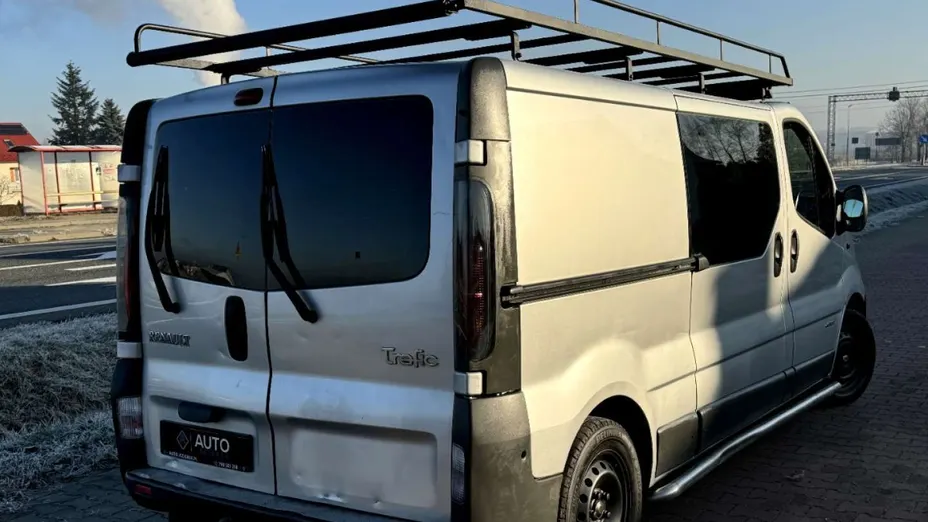 RENAULT Trafic -