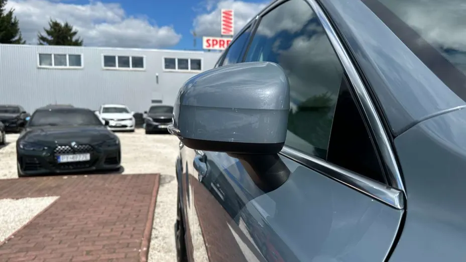 VOLVO XC90 -
