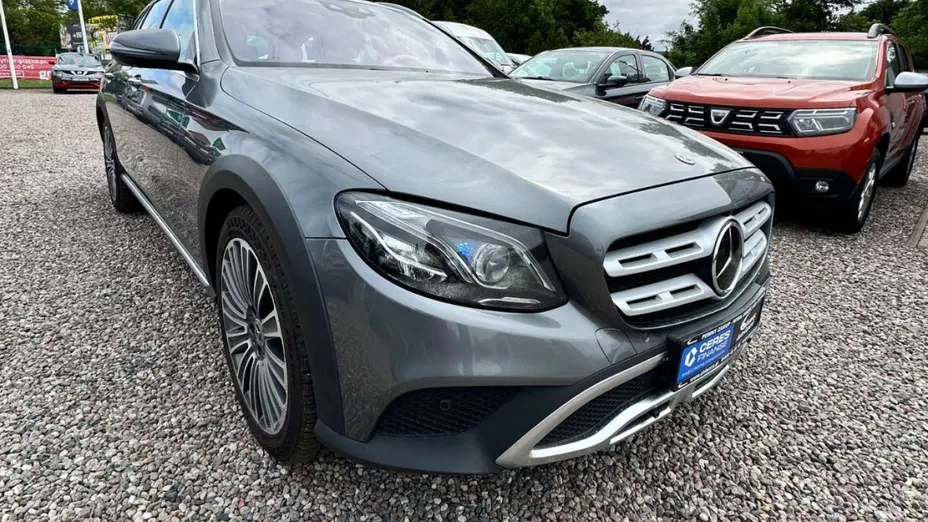 MERCEDES-BENZ E Klasa -